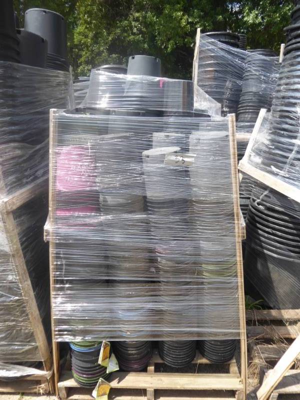 lot 33 image: Pallet of Used Size 2 Nursery Plant Containers