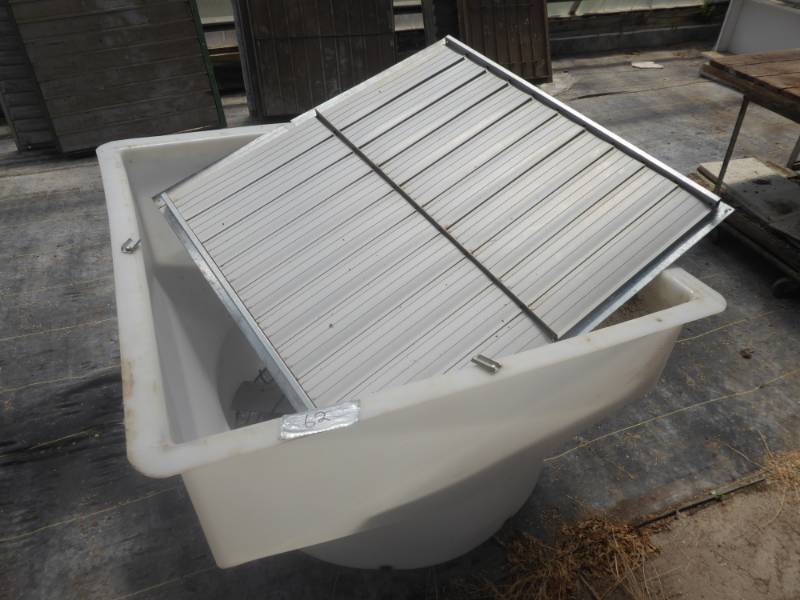 lot 62 image: 4 Box Fan with Louver
