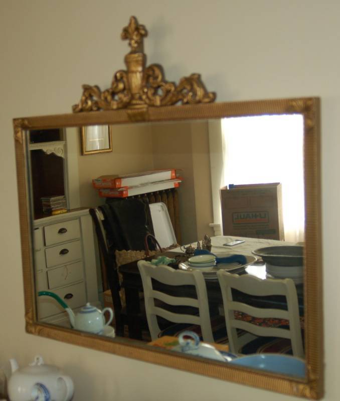 lot 51 image: Ornate Gold Gilt Mirror