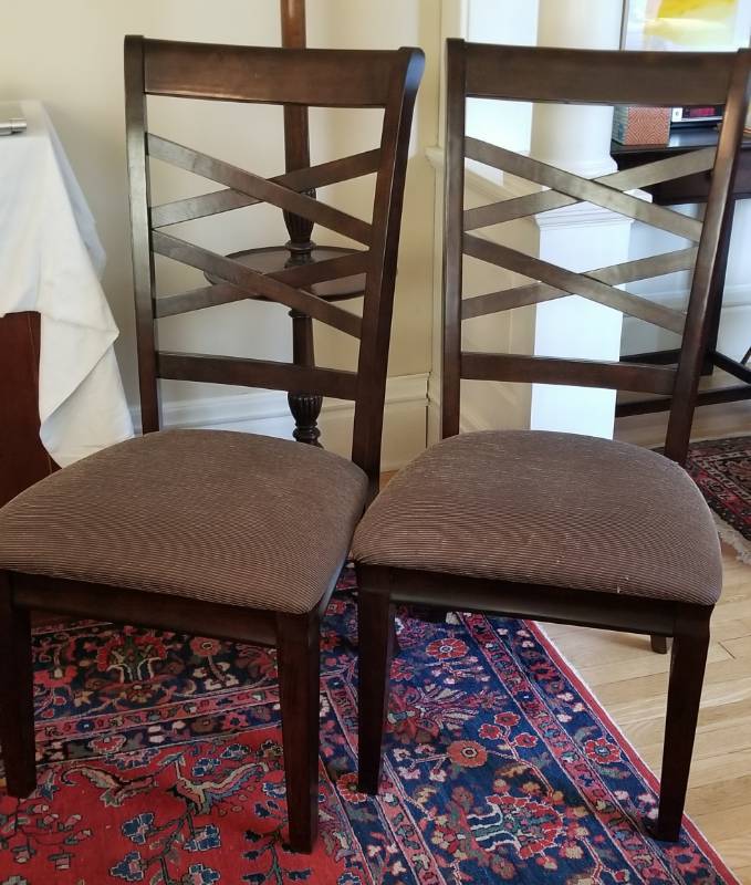 lot 24 image: Expresso Dining Set Table & Chairs