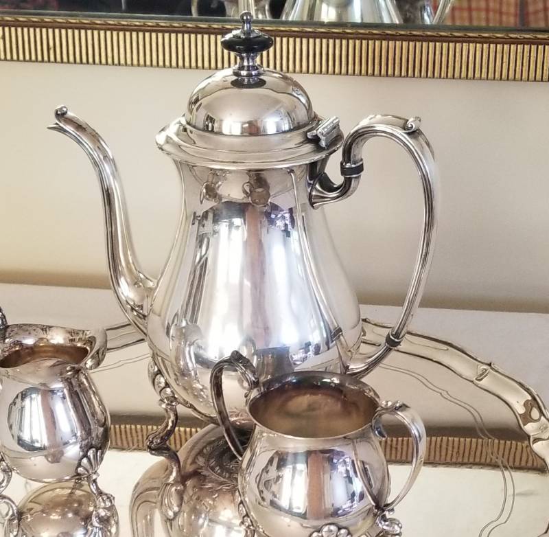 lot 15 image: Crescent Silver Tea Service  4 Piece Set