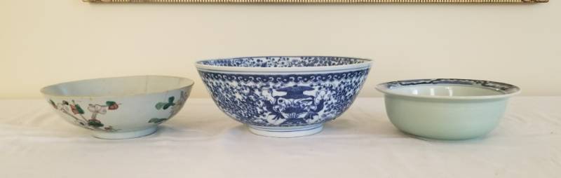 lot 35 image: Lot of 3 Antique Asian Porcelain and Earthenware Bowls