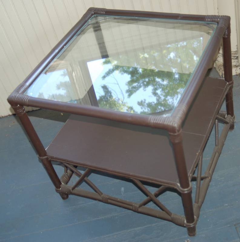 lot 56 image: IndoorOutdoor Glasstop Table