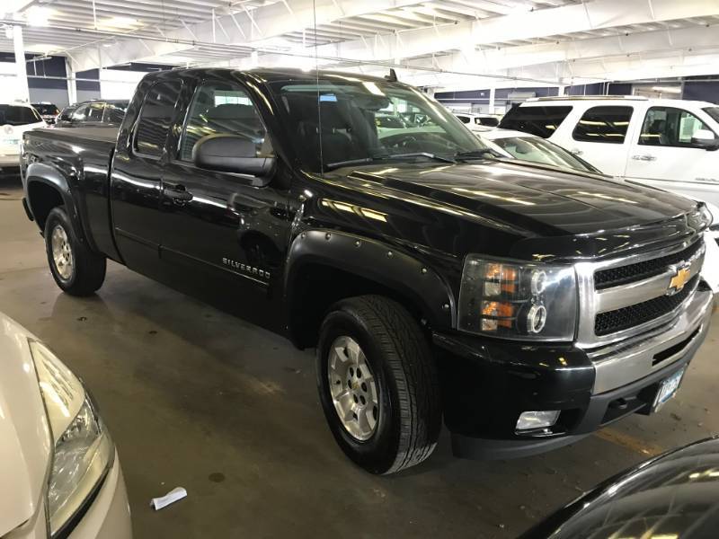 lot 2 image: 2011 Chevrolet Silverado 1500 LT 4x4