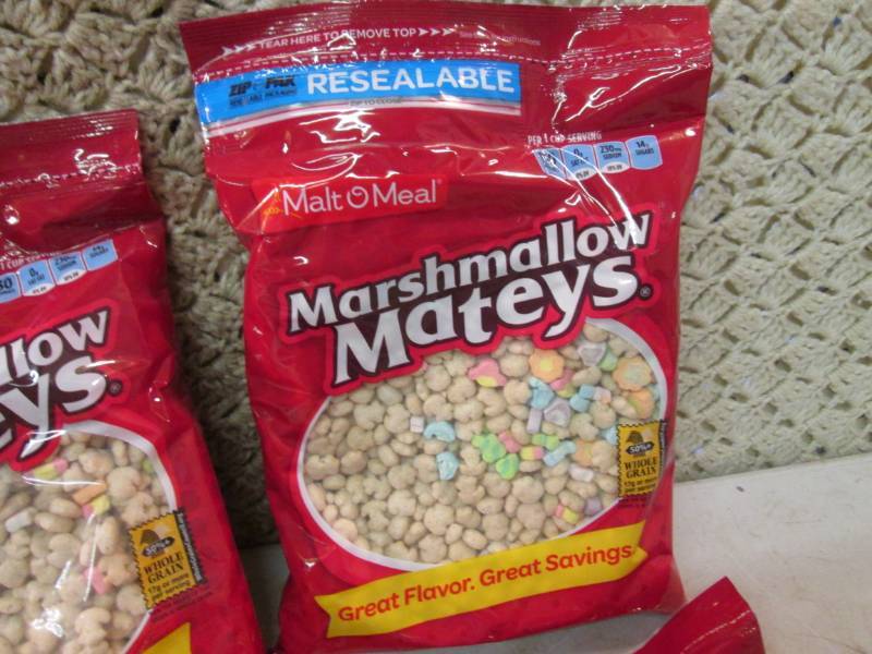 lot 50 image: 4 Bags of Malt O Meal Marshmallow M...