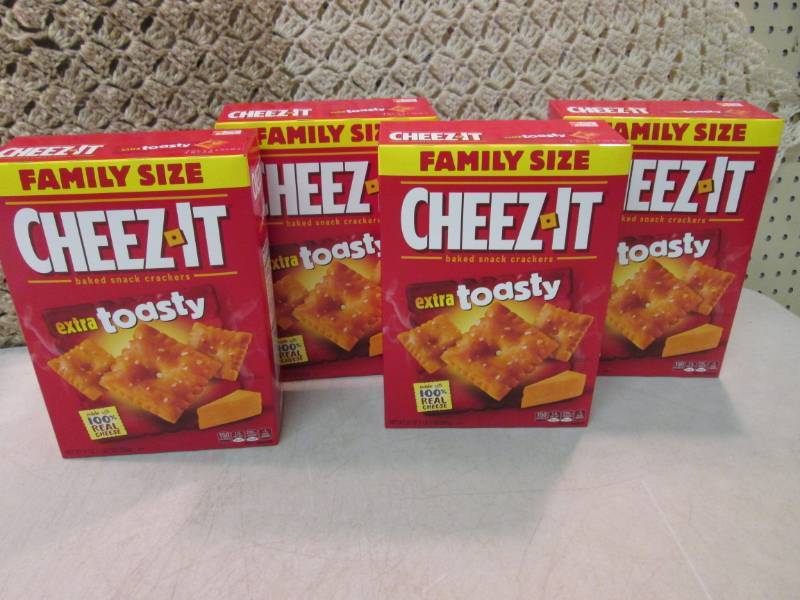 lot 61 image: 4 Family Size Boxes of Cheez-It Ext...