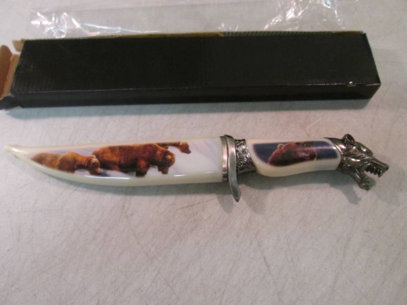 lot 117 image: 12.5 Decorative Bear Knife with Sc...