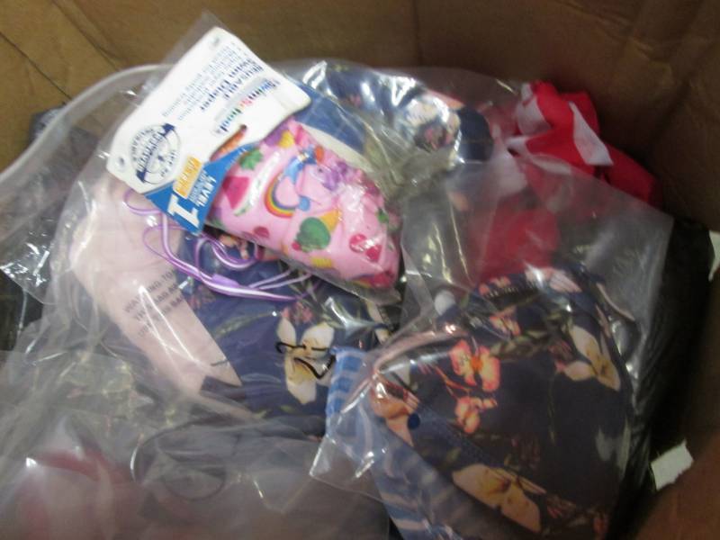 lot 136 image: Big Box Full of Assorted Clothing S...