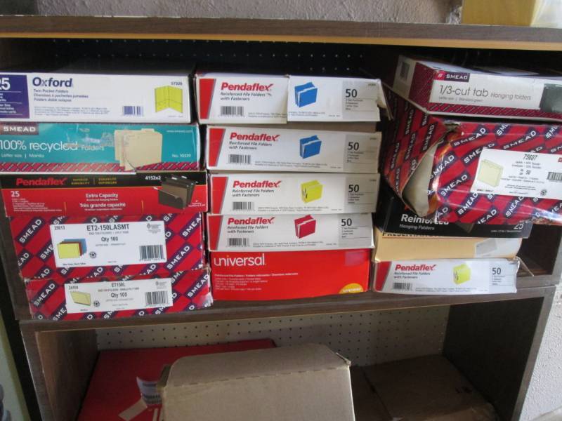 lot 208 image: Lot of Assorted File Folders  FDS...