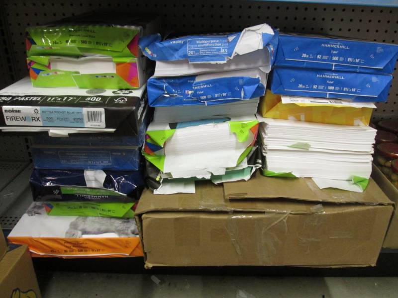 lot 209 image: Lot of Misc Printer Paper Assorted ...