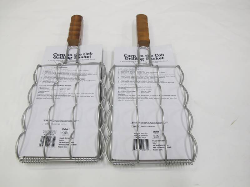 Pair of Raleys Corn on the Cob Grilling Baskets - NEW - Each holds 4 ears of corn