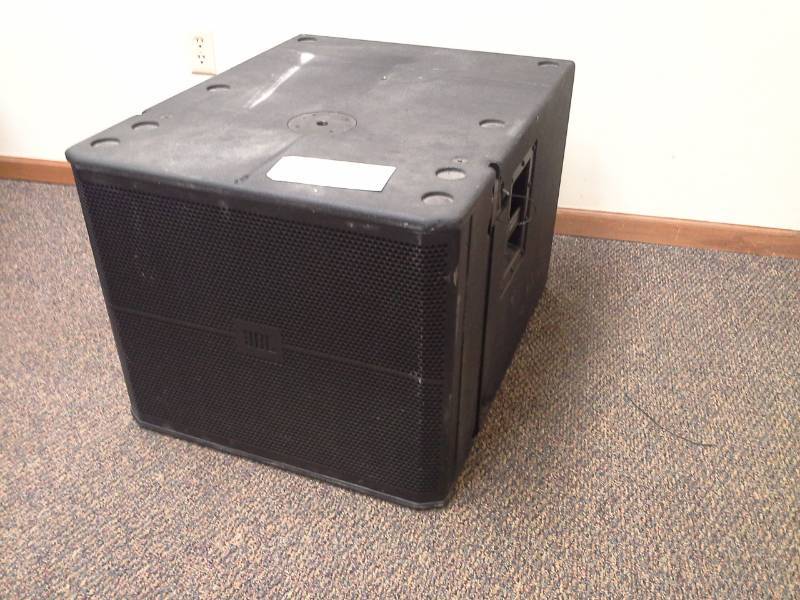 lot 187 image: JBL Portable Loudspeaker VRX900