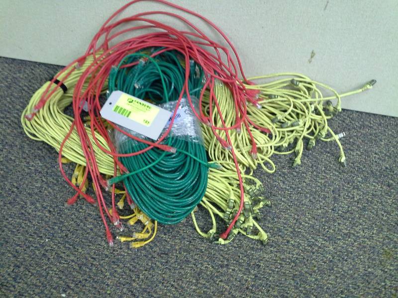 lot 195 image: Cat5e Patch Cables Bundle