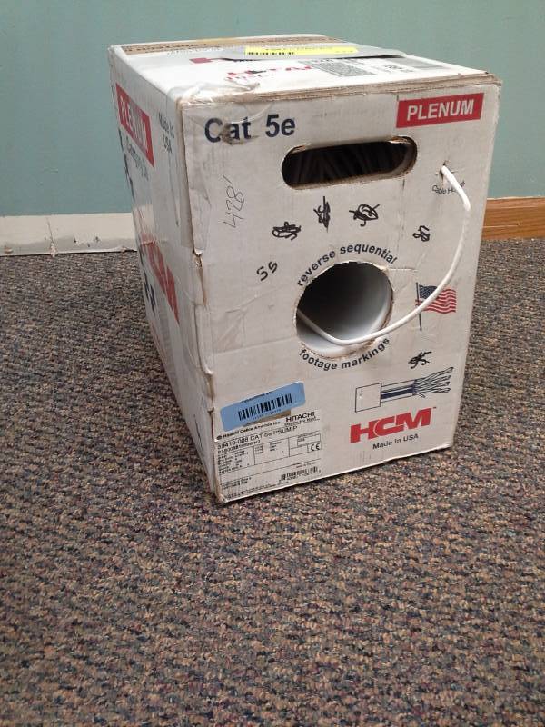 lot 224 image: Hitachi Cat5e PSUM P Cable Box
