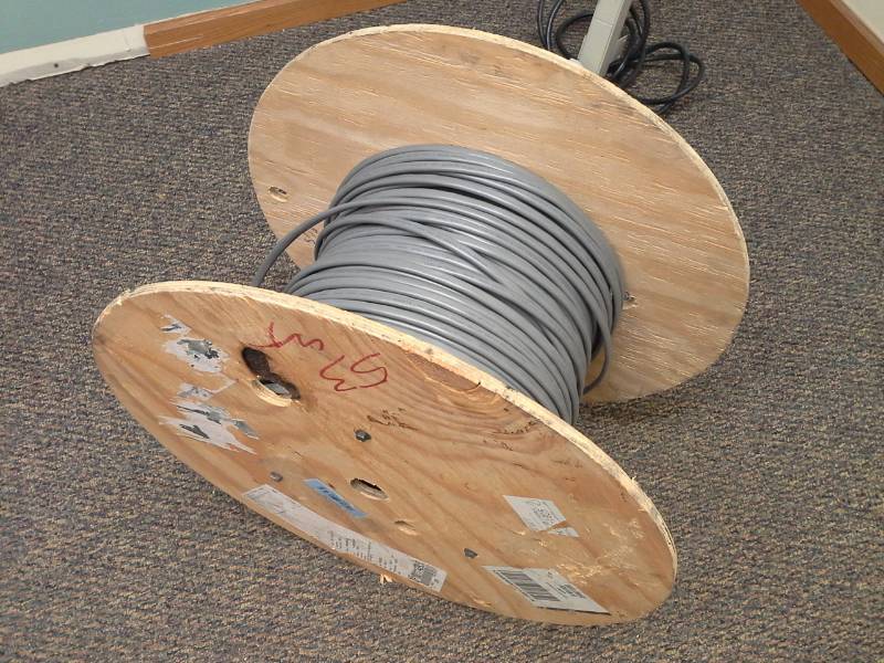 lot 244 image: Belden 22-2PR T1 Cable CM SOL TC DUAL POLYPVC INS GRAY PVC JKT OA ALMY SHD Spool