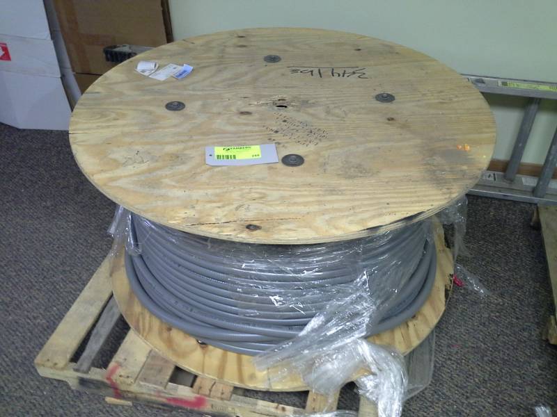 lot 248 image: UA 34 GRY Cut Reel 34in. Electri-flex Cable Spool