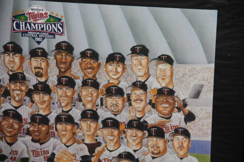 2002 Minnesota Twins Caracature Playoff Team Photo in Frame