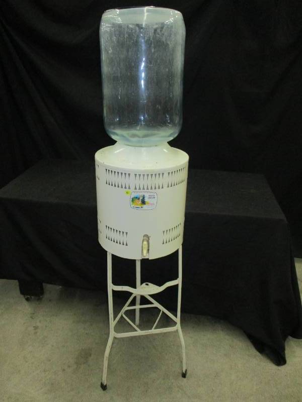 lot 51 image: Water Cooler Glass Jar Metal Stand
