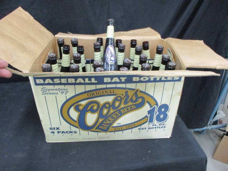 lot 54 image: Case of Coors Beer Bottles