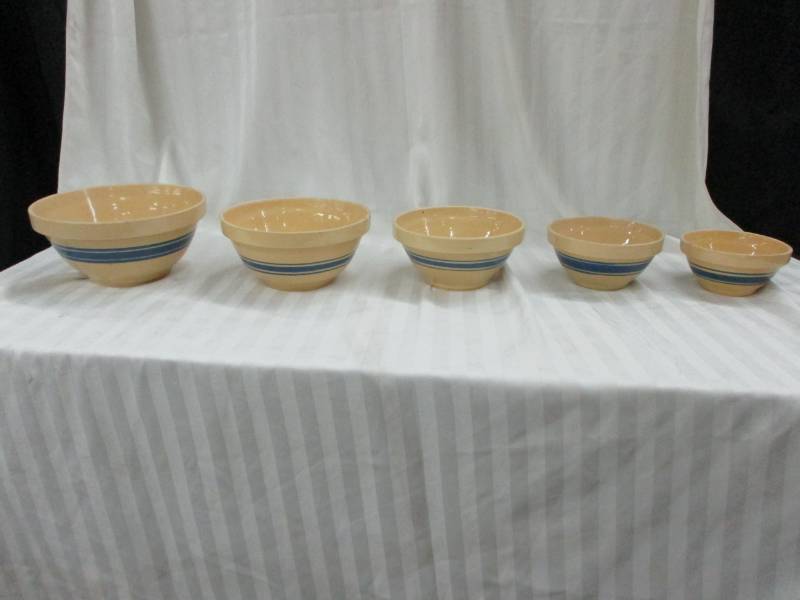 lot 104 image: 5 Blue Stripped Stoneware Mixing Bowls