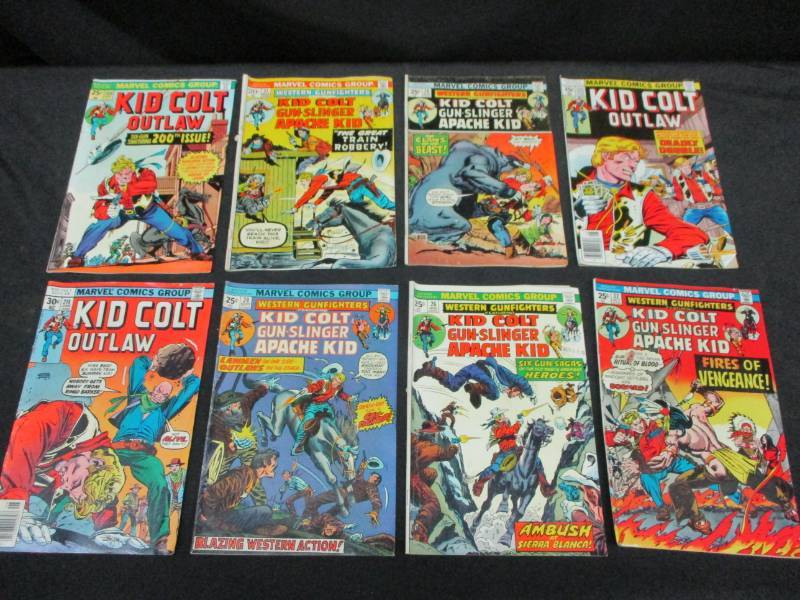 lot 14 image: 8 ct Collectible Comic Books