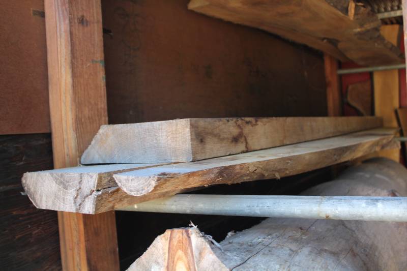 lot 527 image: Lot of (2) Misc. Boards