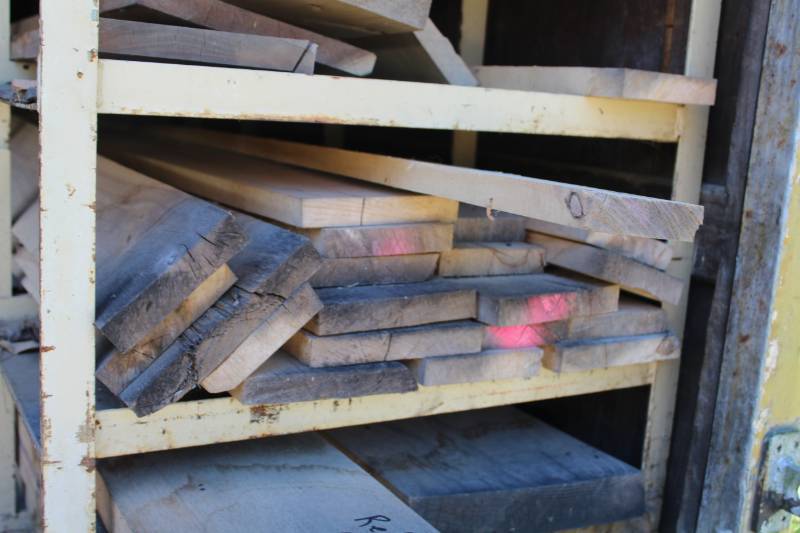 lot 537 image: Lot of (25) Birch Boards