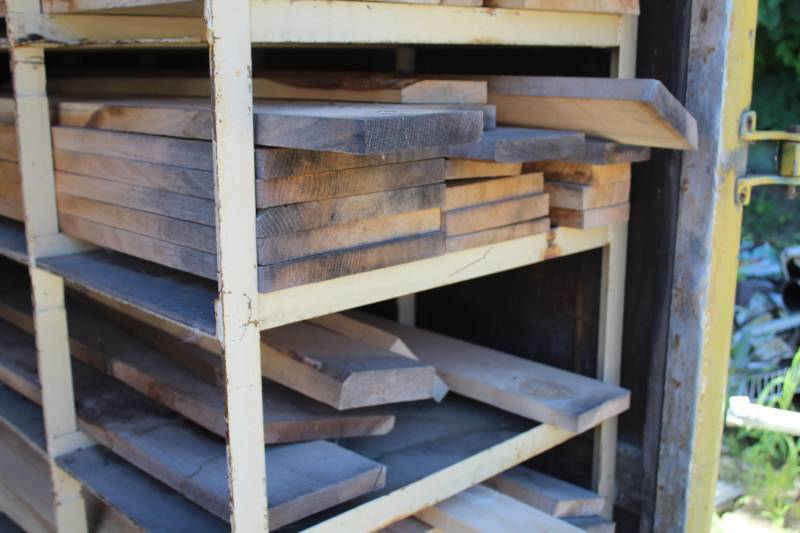 lot 538 image: Lot of (18) Red Oak Boards