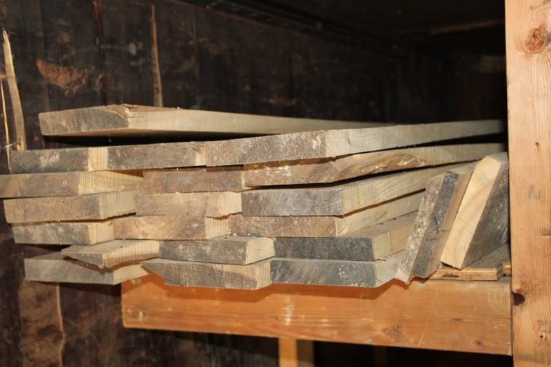 lot 546 image: Lot of (22) Hickory Boards