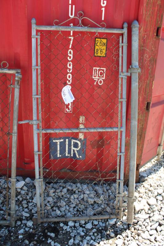 lot 566 image: Chain Link Fence Gate