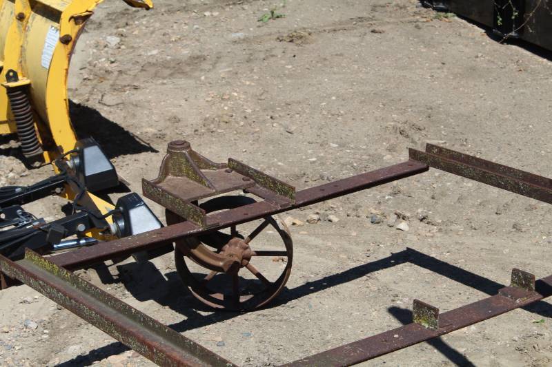 lot 571 image: Railroad Cart
