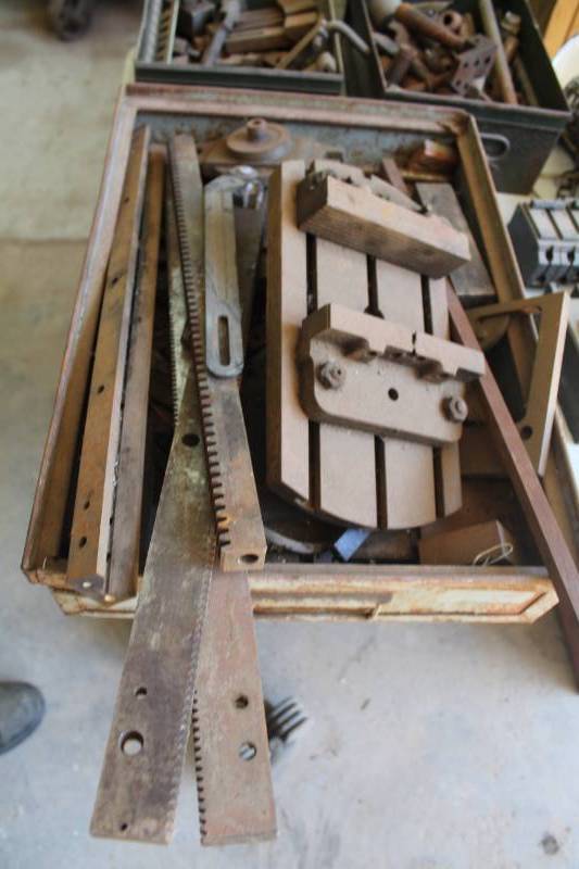 lot 589 image: Mill Parts