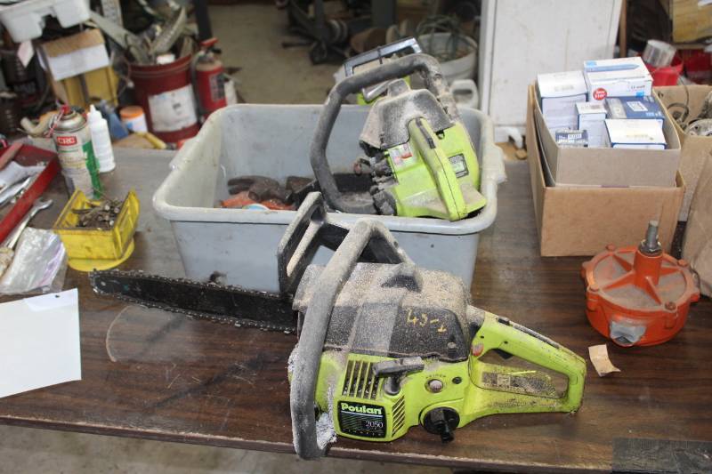 lot 217 image: Poulan Chainsaw, Extra Parts