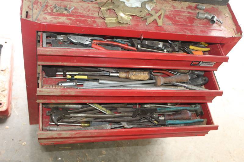 lot 227 image: Pliers, Hammers, Wrenches, Screwdrivers, Files, And More