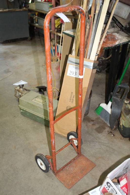 lot 284 image: 2-Wheel Hand Truck