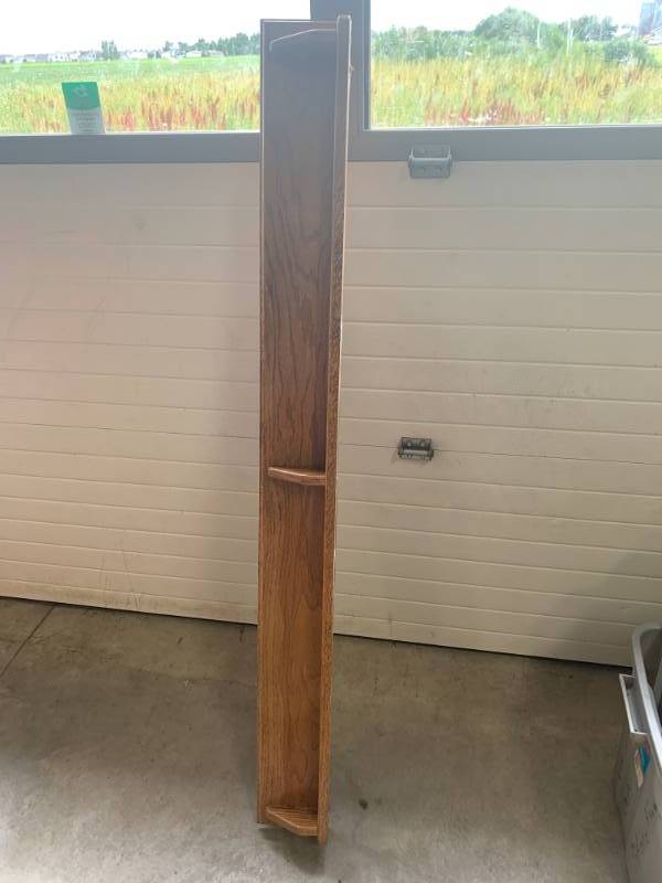 lot 50 image: Vintage Oak Wood Shelf 5 Feet Long