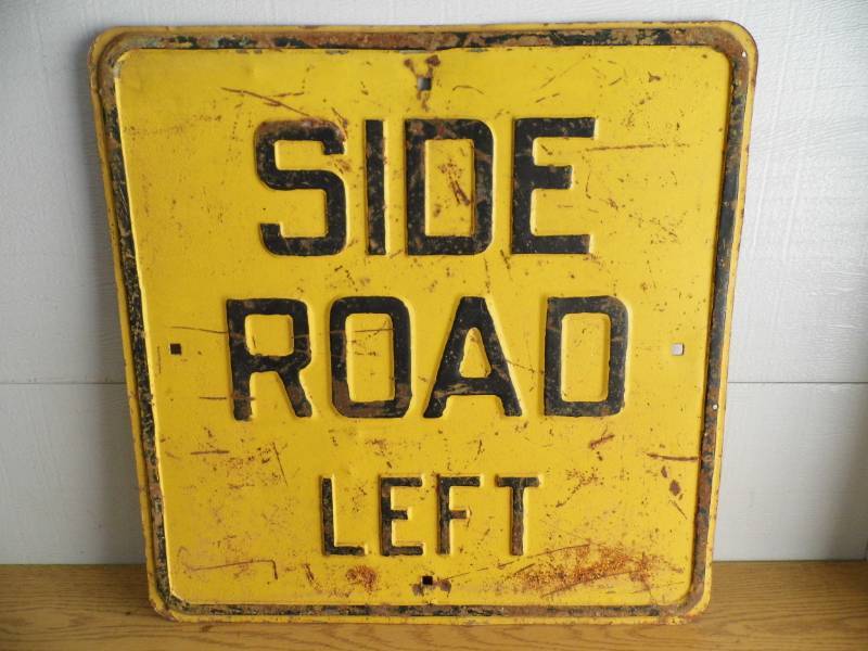 lot 26 image: Side Rod Sign Left