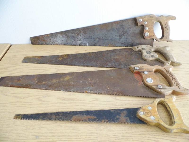 lot 35 image: Lot of 4 Saws