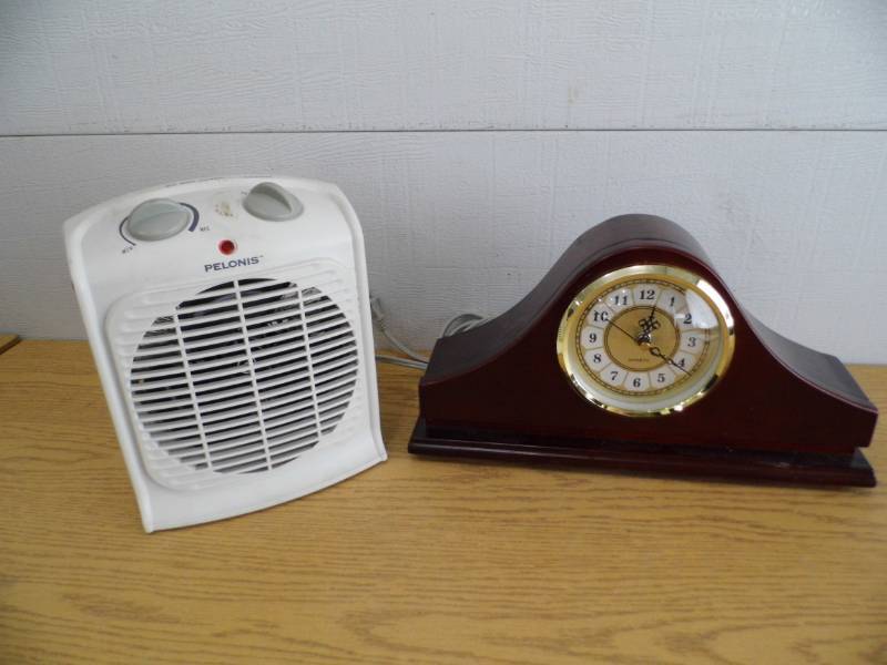 lot 48 image: Heater - Mantel Clock