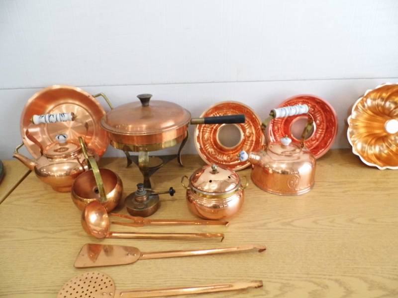 lot 49 image: Copper Kitchen Items