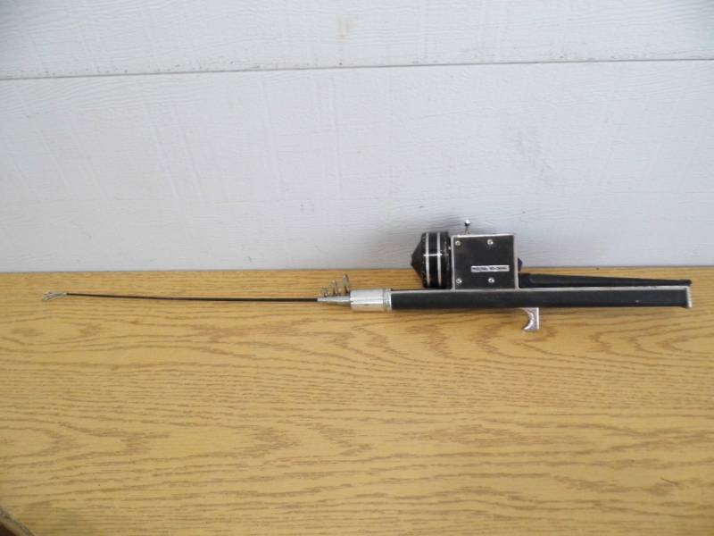 lot 63 image: Fishing Machine