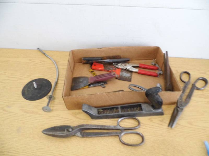 lot 65 image: Hand Tools