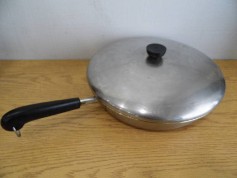 lot 67 image: Reverware Frying Pan w Lid