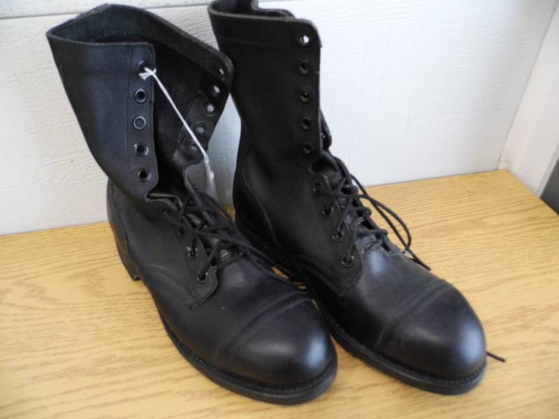 lot 69 image: Navy Issue Boots