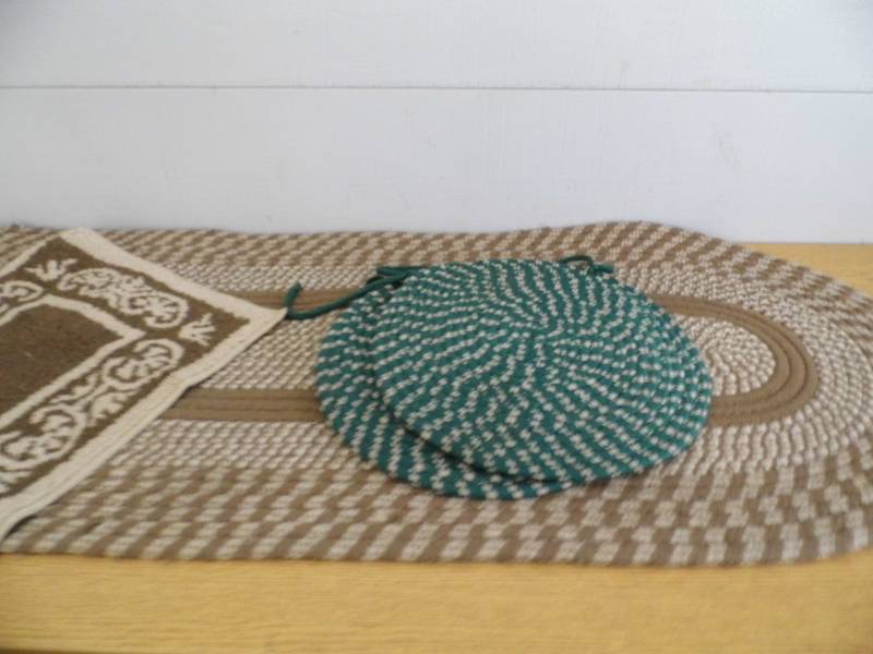 lot 81 image: Rugs - Chair Pads