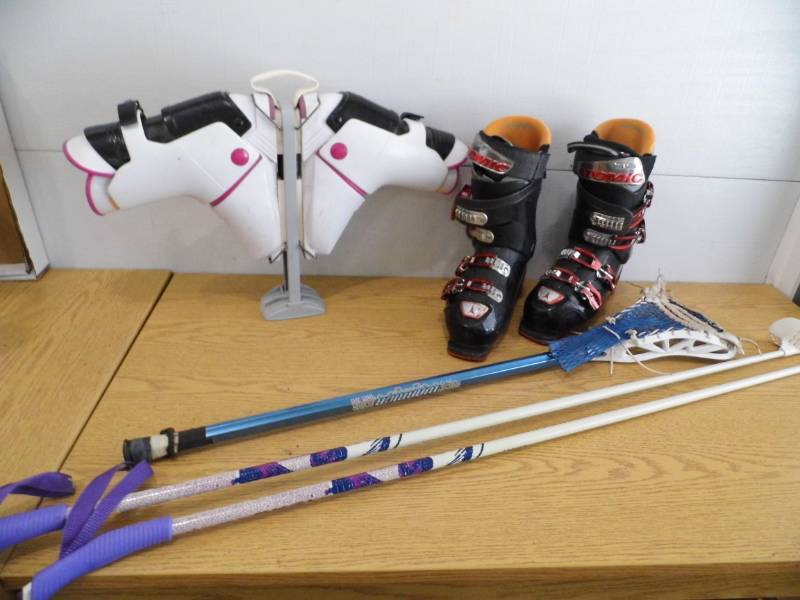 lot 83 image: Ski Boots