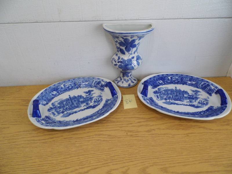 lot 86 image: 3 Pieces of Ironstone
