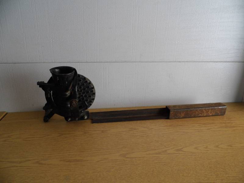 lot 93 image: Antique Farm Implement