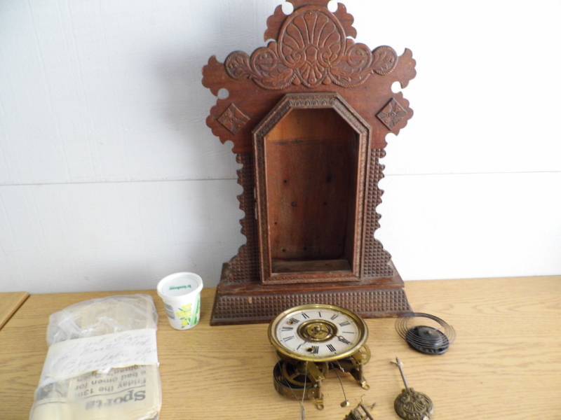 lot 116 image: Mantle Clock