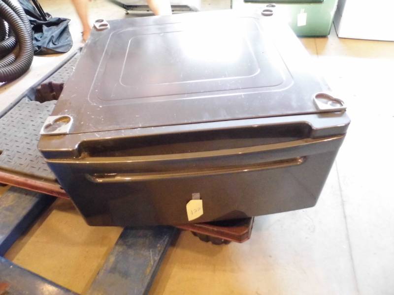 lot 122 image: Washer or Dryer Base - Charcoal
